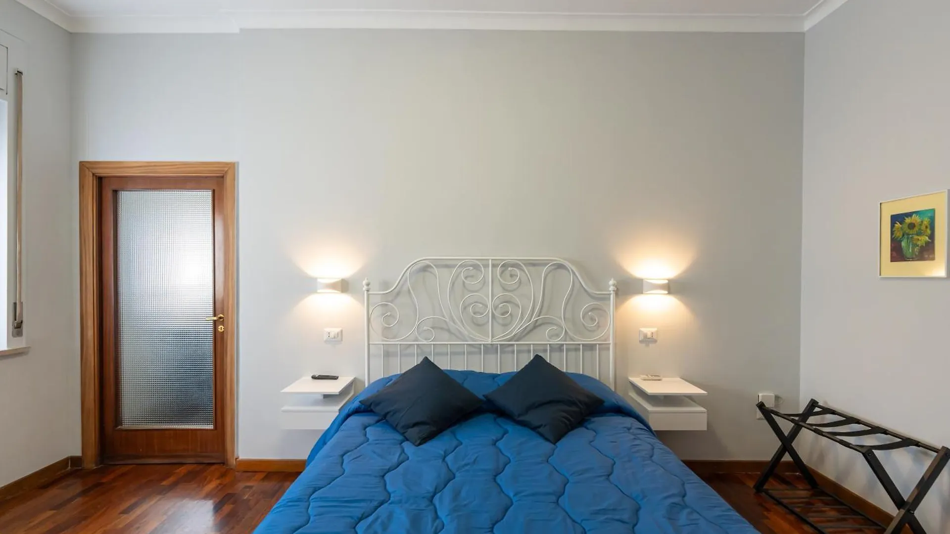 Apartment Donna Giovannina Naples Italy